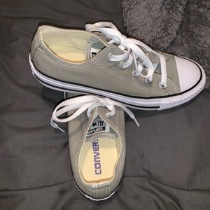 Women’s converse tennis shoes